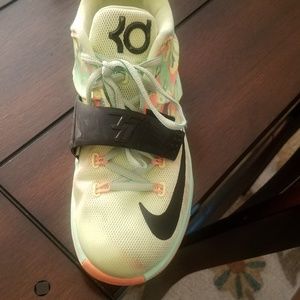 Nike Shoes - KD 7 Easter Nike Shoes - KD 7 Easter